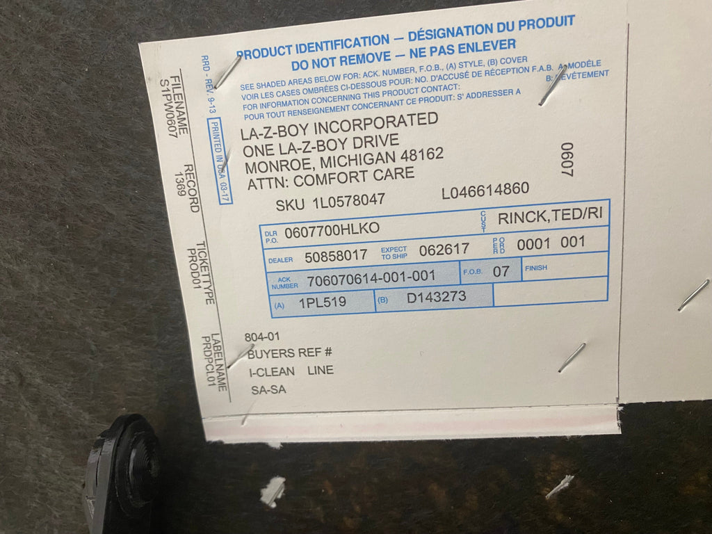 La-Z-Boy Reclining Lift Chair