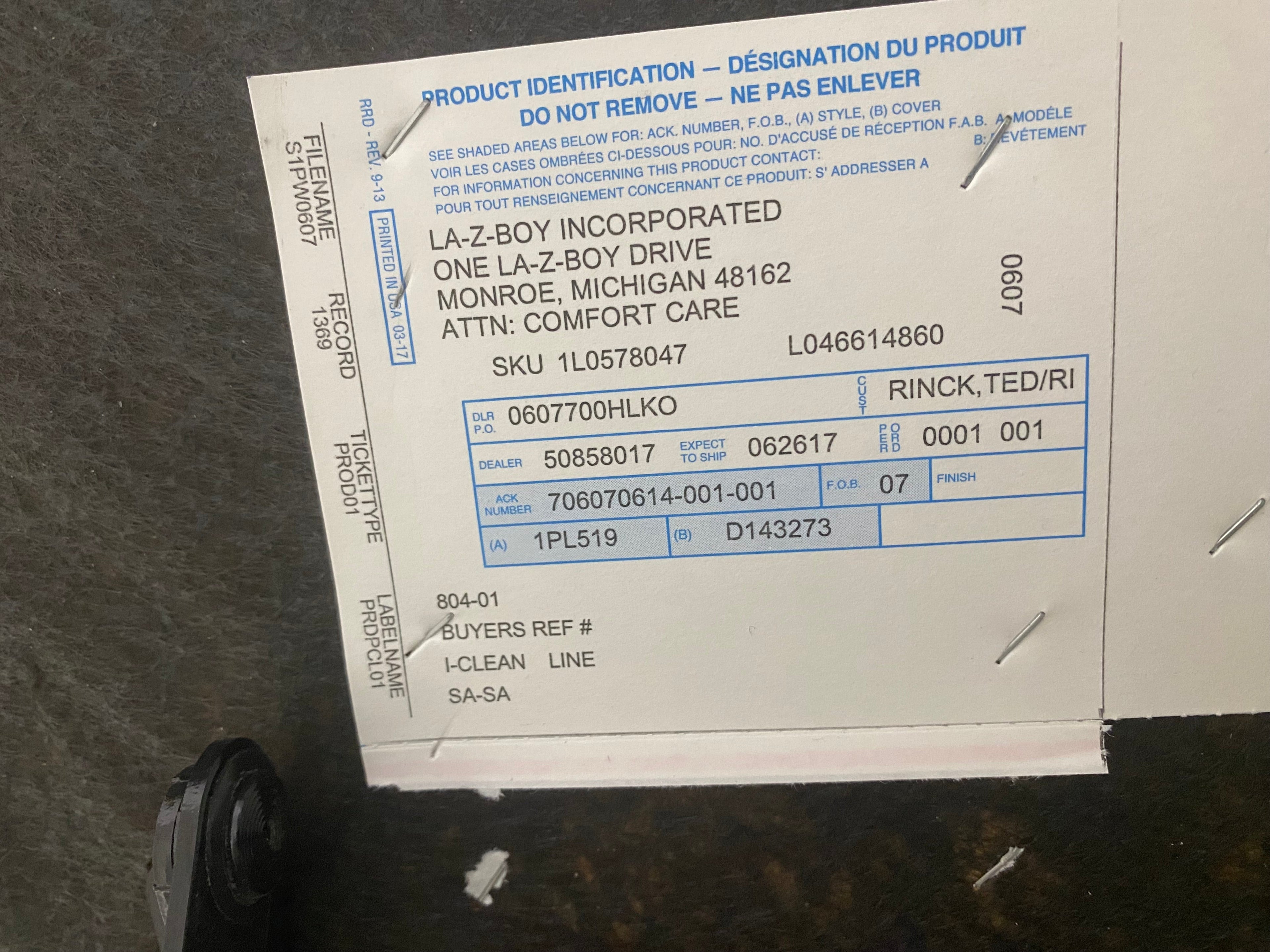 La-Z-Boy Reclining Lift Chair