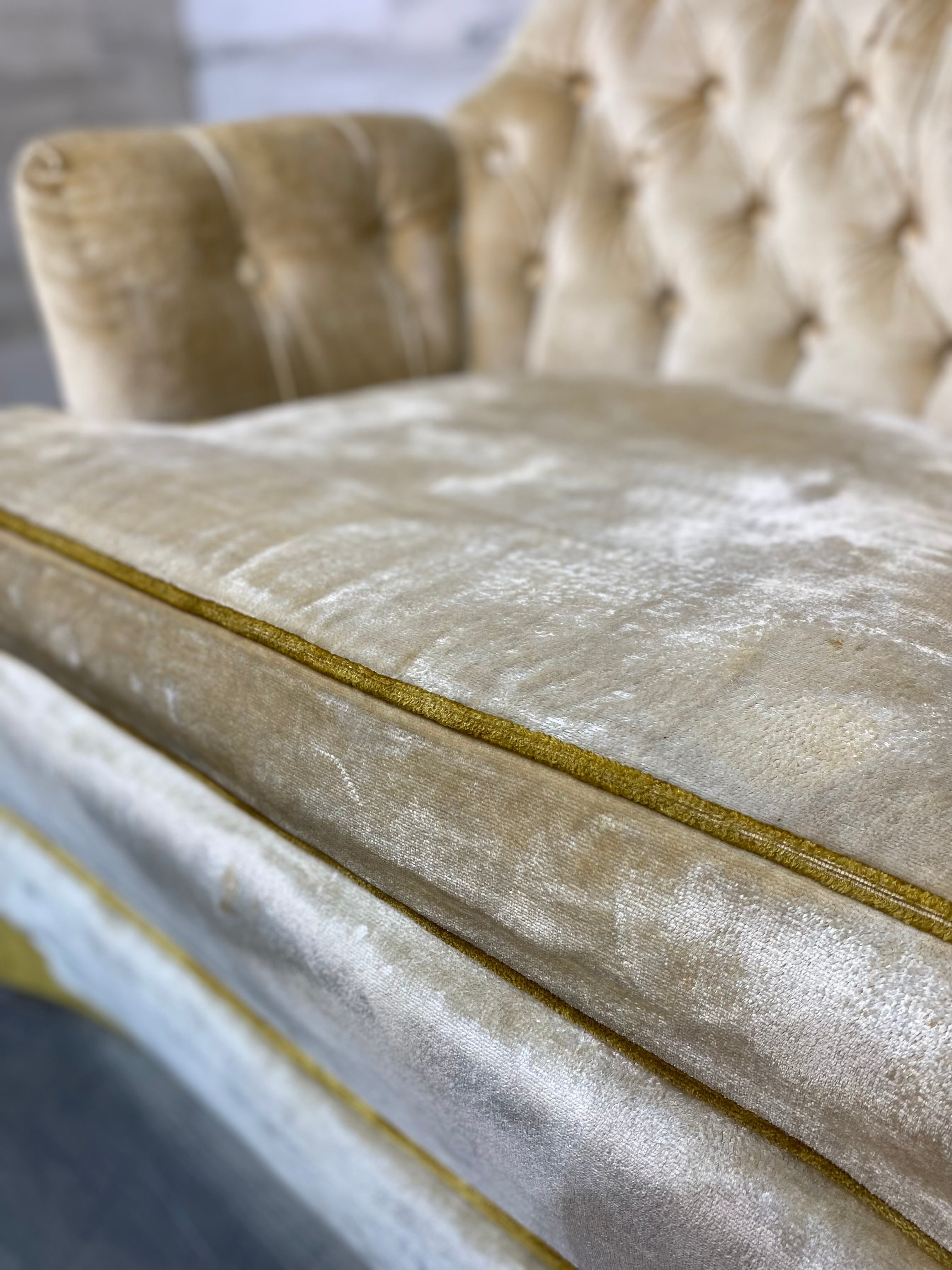 Vintage Crestwood Hollywood Regency Chair